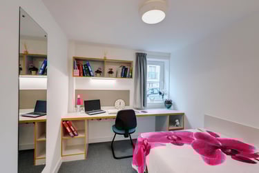 1 bed flat, Regent Street, City Centre, Plymouth, PL48BA - Image 2